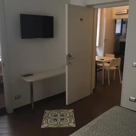 Palazzo Della Poesia فندق مبيت وإفطار ساليرنو