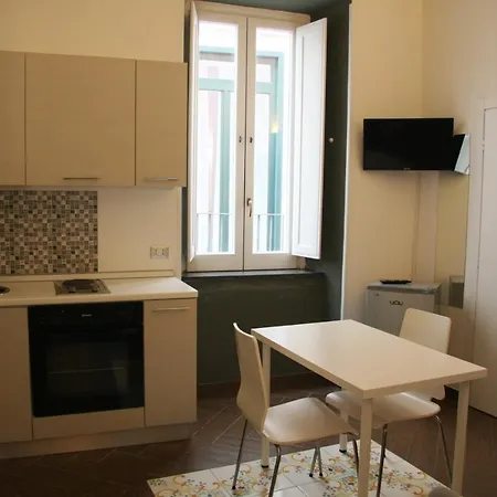 Bed & Breakfast Palazzo Della Poesia 2*
