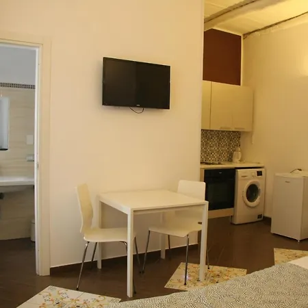 Palazzo Della Poesia 2* Salerno