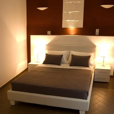 فندق مبيت وإفطار Palazzo Della Poesia 4*