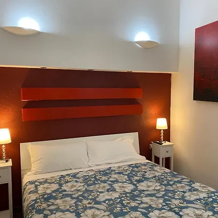 Bed & Breakfast Palazzo Della Poesia 4*